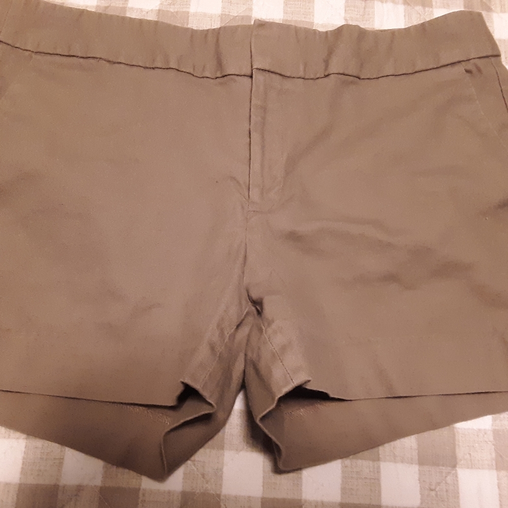 Last chance!  Banana Republic shorts